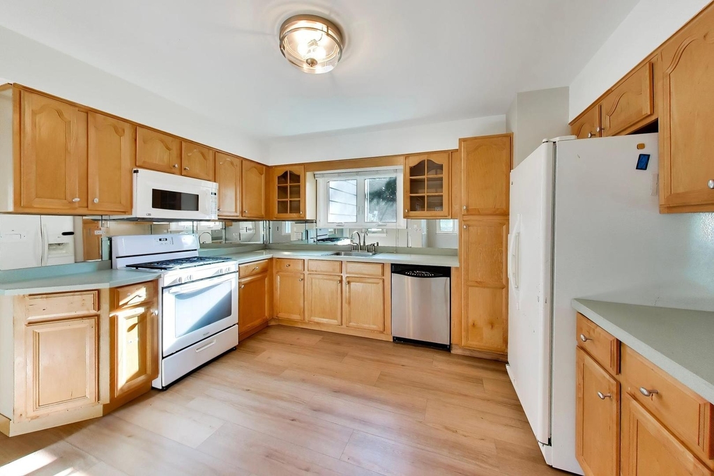 5705 Aubrey Terrace - Photo 10