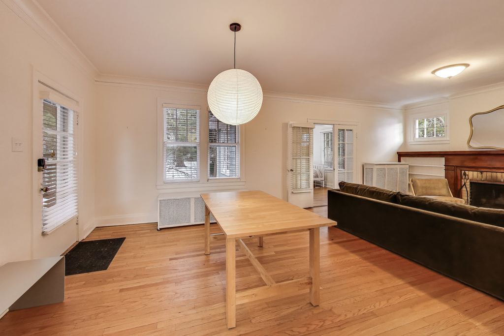 1628 Wesley Avenue - Photo 4