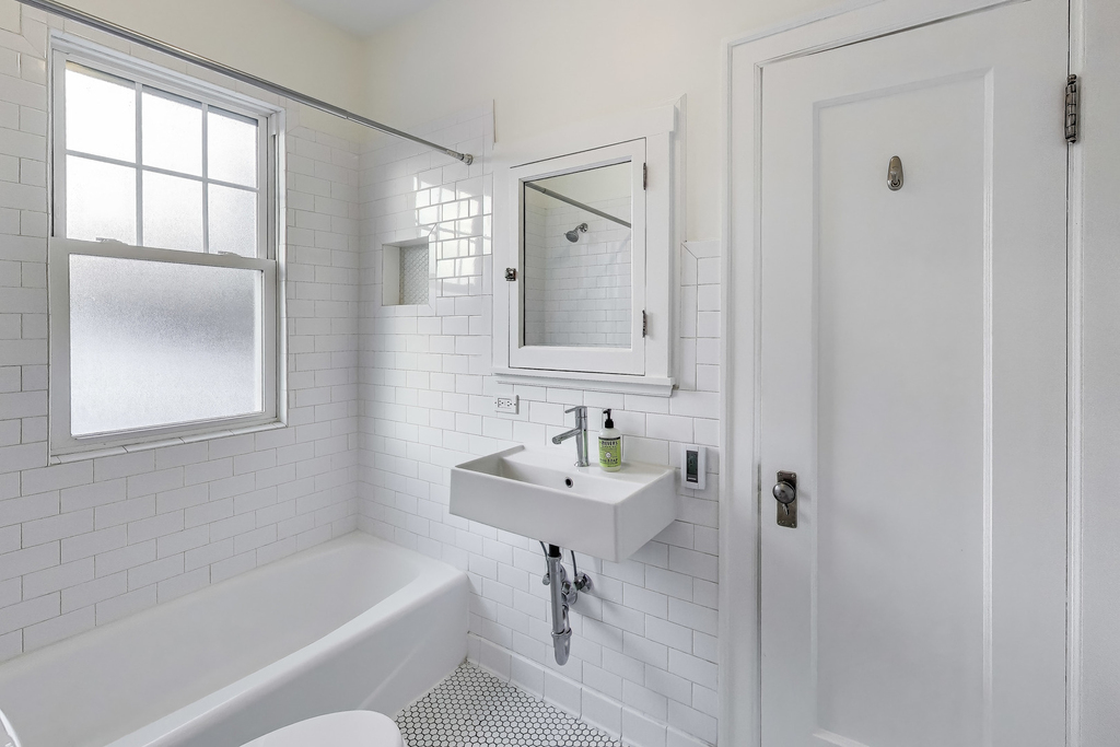 1628 Wesley Avenue - Photo 7