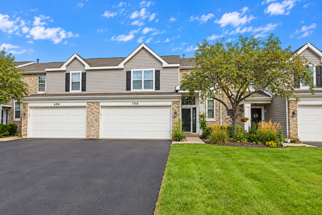 700 Savannah Lane - Photo 0