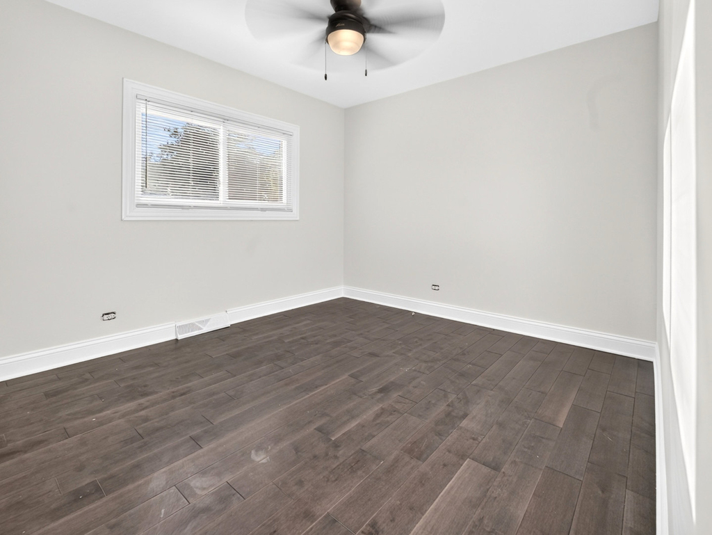 800 Ridgemoor Drive W - Photo 14