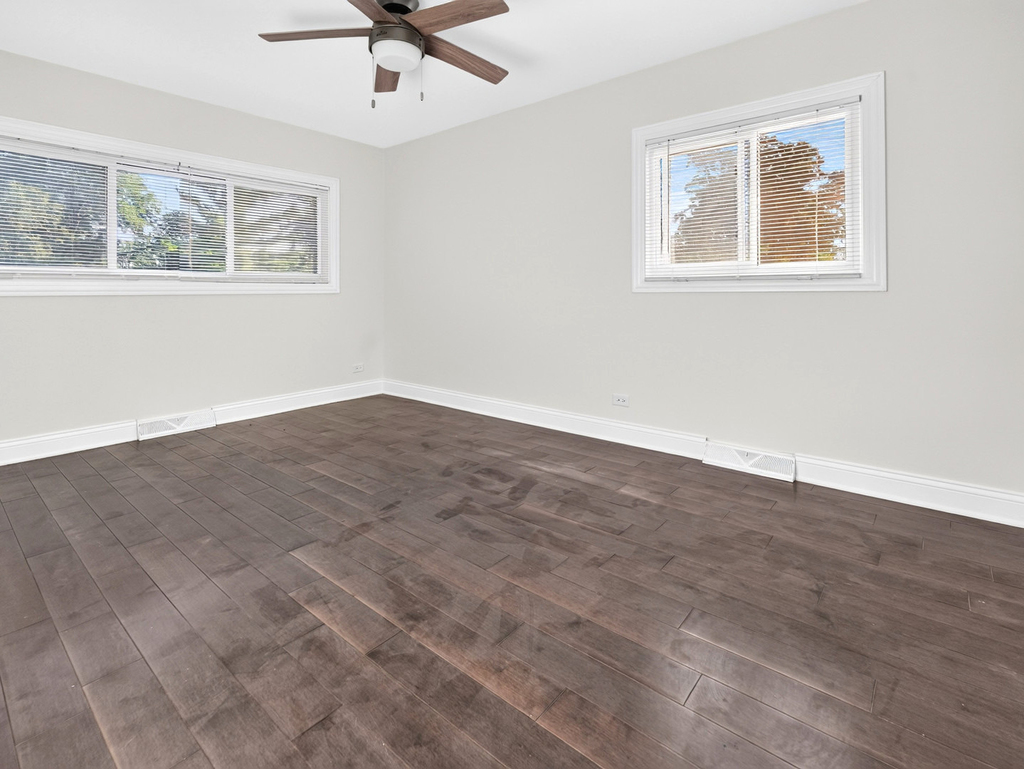 800 Ridgemoor Drive W - Photo 16