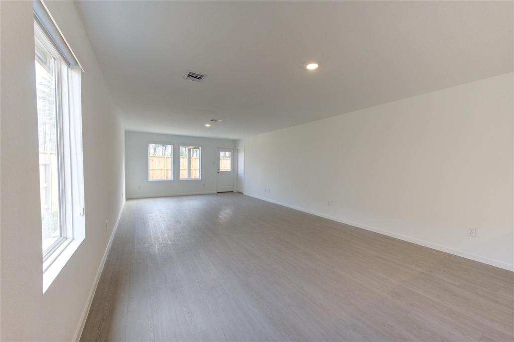 21218 Fieni Drive - Photo 7