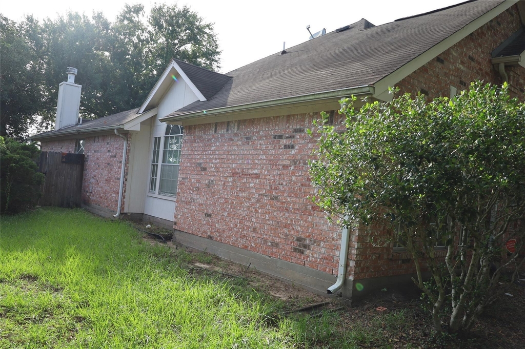 18027 Landing Brook Drive - Photo 3