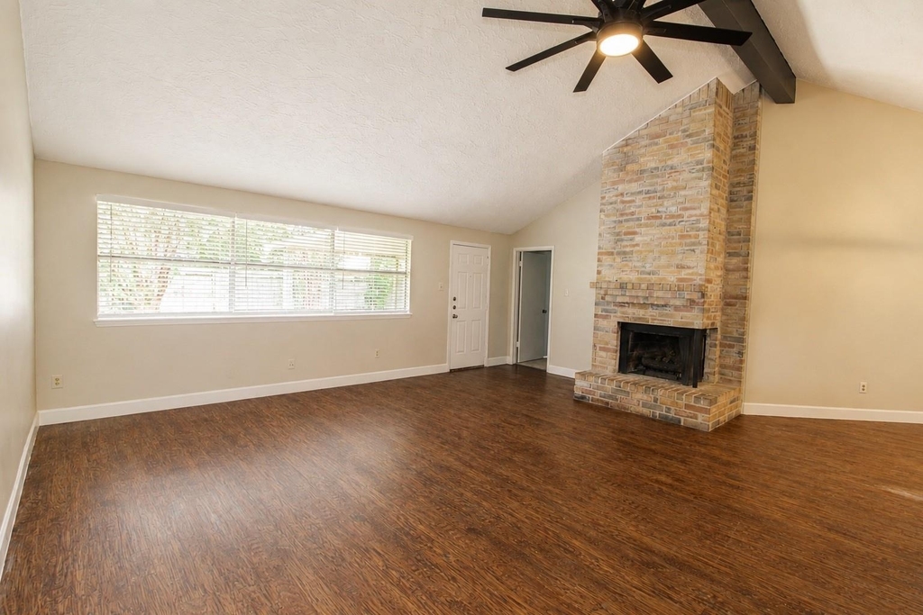 715 Land Grant Drive - Photo 4
