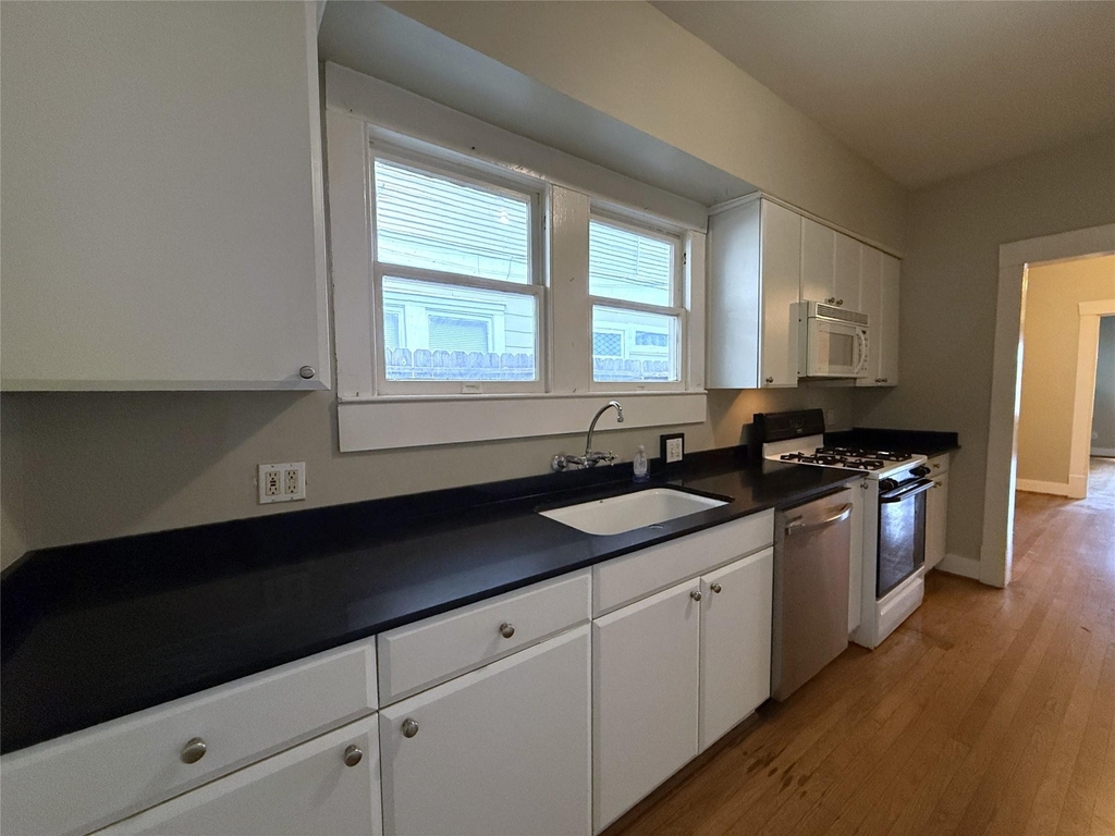 4316 Roseland Street - Photo 9