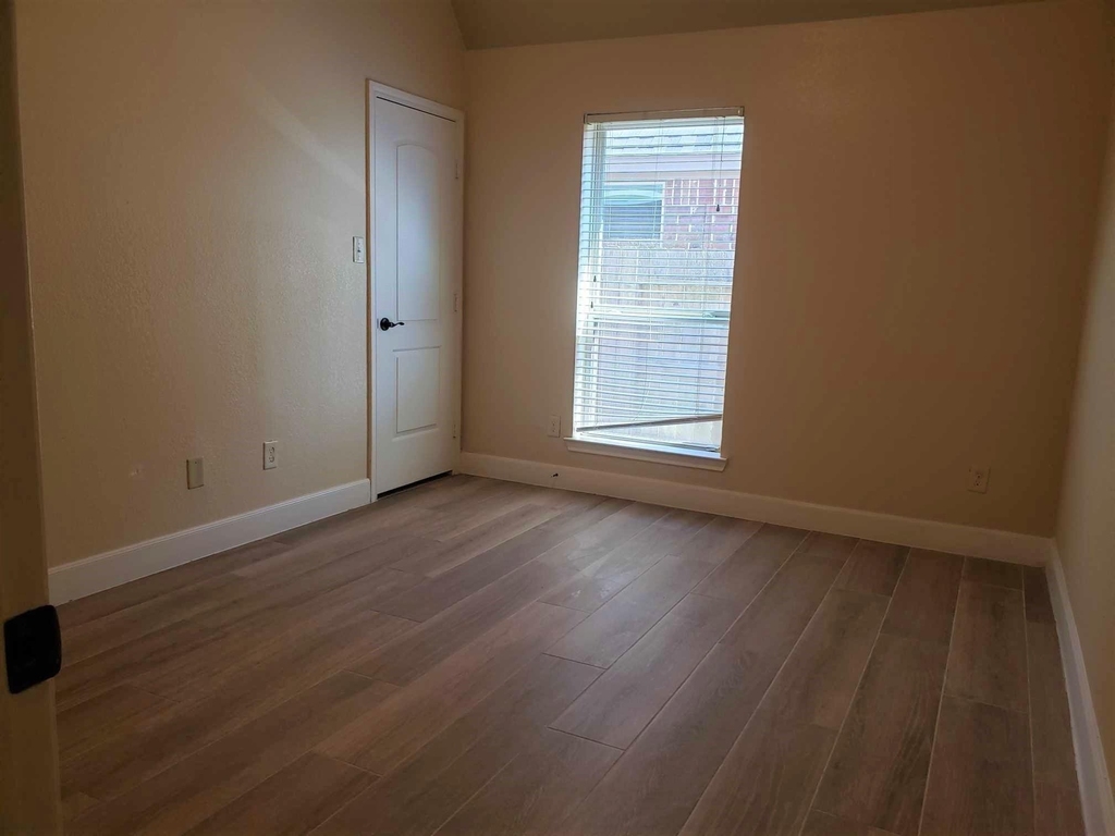 5927 Bristol Path Lane - Photo 17