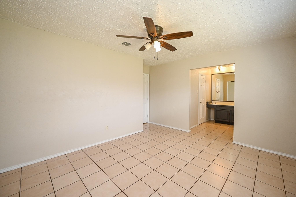 7407 W Fuqua Drive - Photo 23