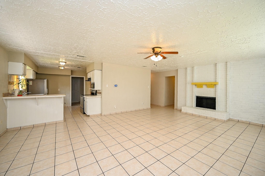 7407 W Fuqua Drive - Photo 6
