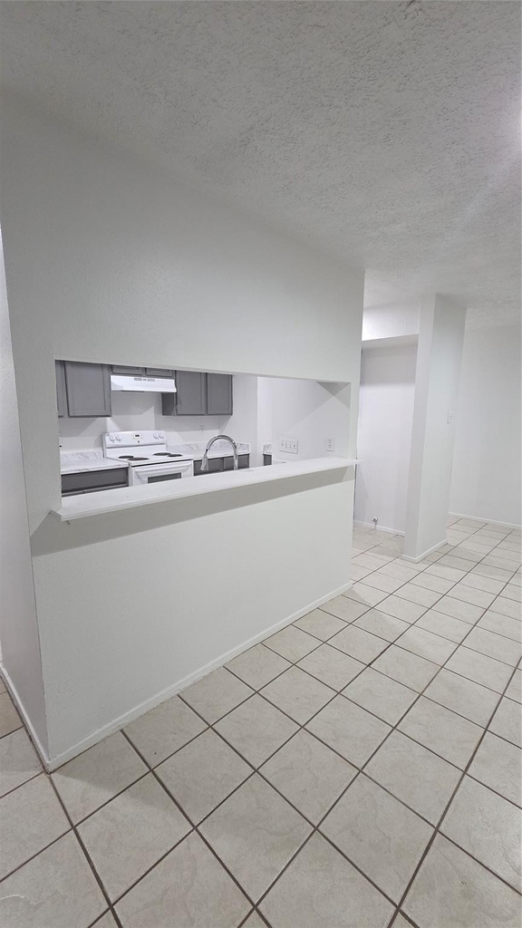 19515 Woodglen Drive - Photo 4