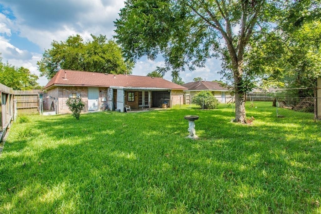 12106 Pompton Drive - Photo 11