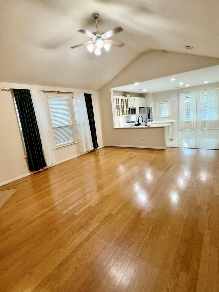 21550 Hawkspur Ridge Street - Photo 18