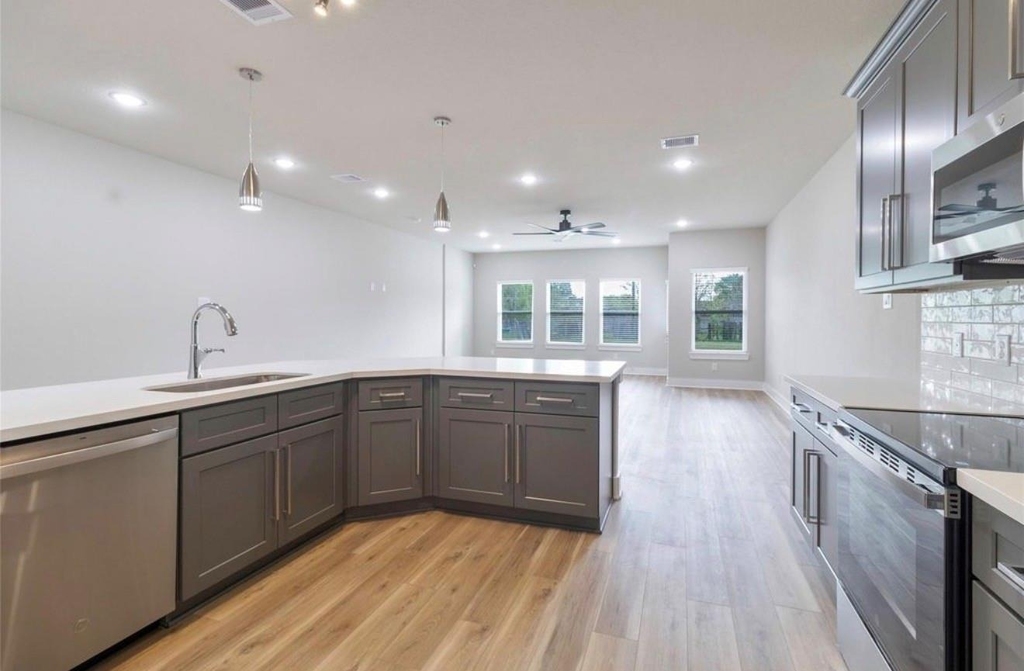 9101 Noel Street - Photo 6