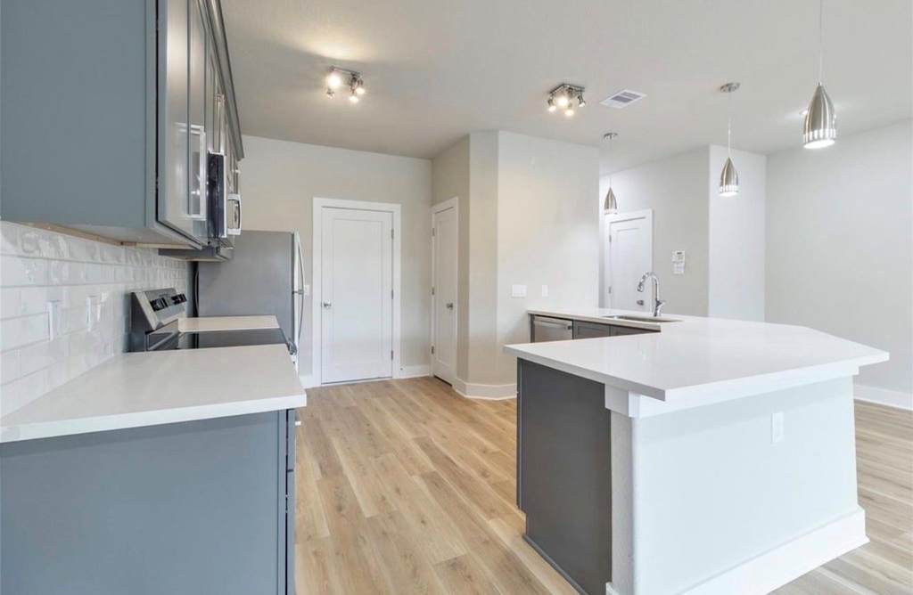 9101 Noel Street - Photo 5