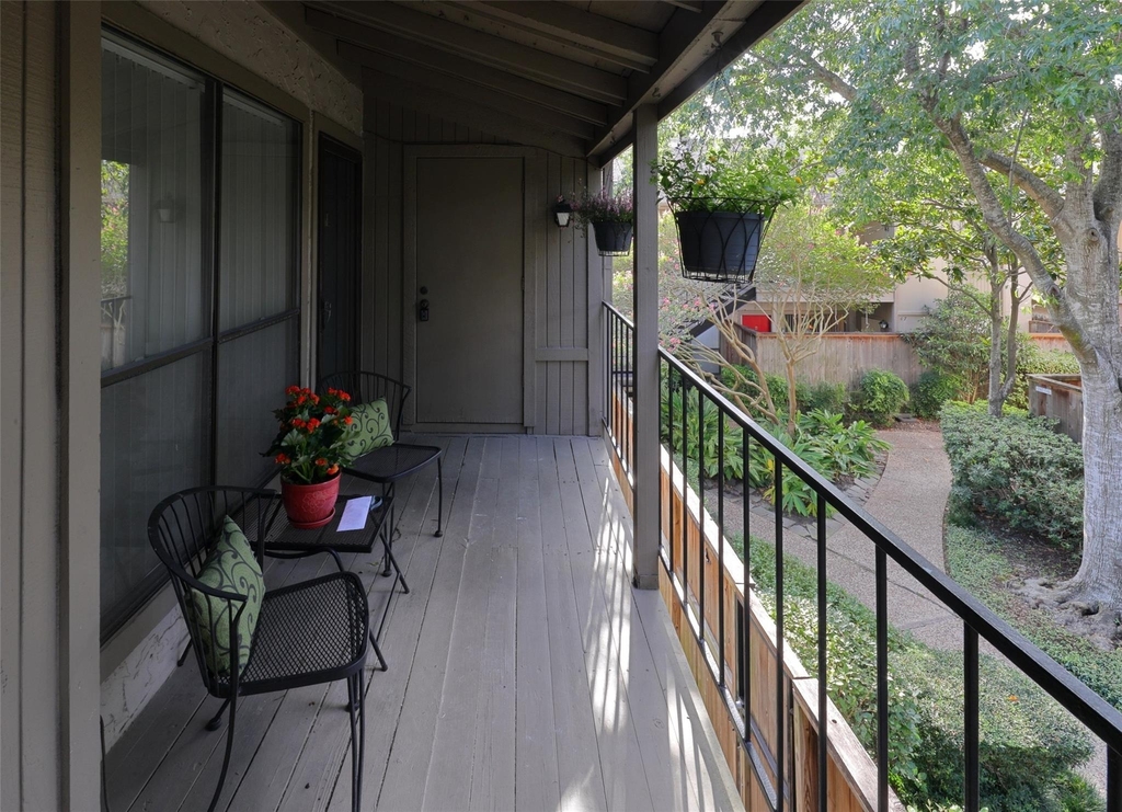 5711 Sugar Hill Drive - Photo 8