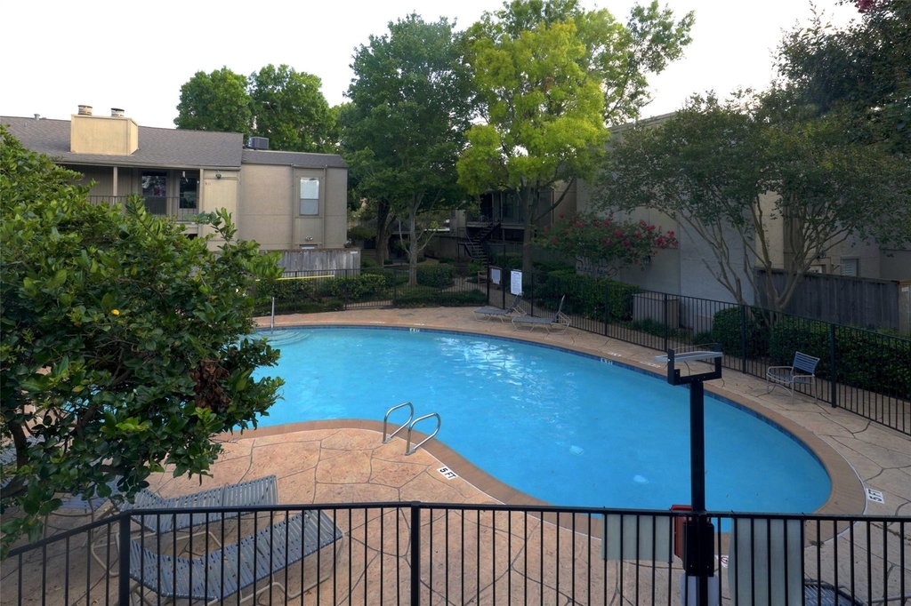 5711 Sugar Hill Drive - Photo 9