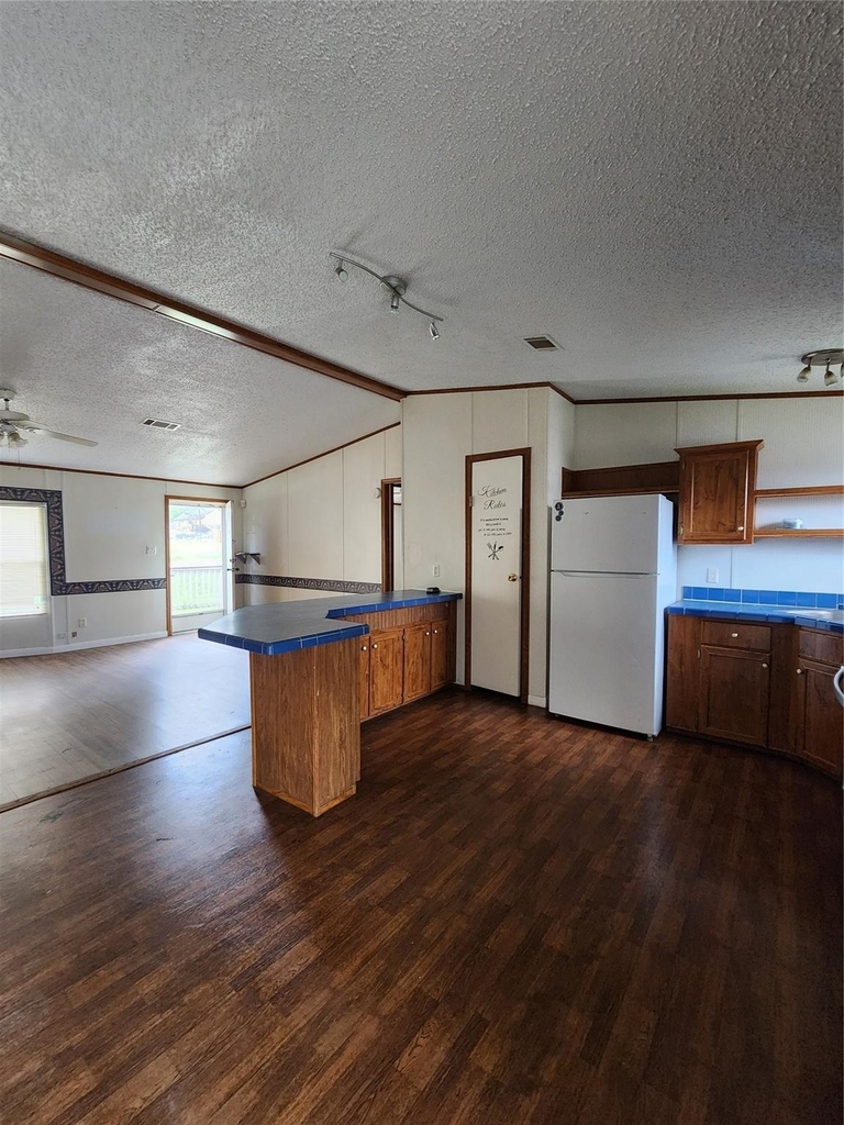 16925 W Forrestal - Photo 2