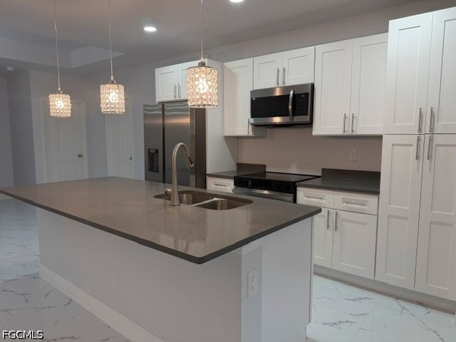 746 Eisenhower Boulevard - Photo 0