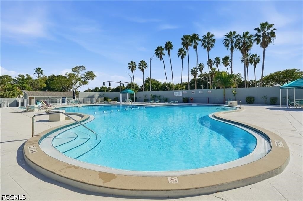 4272 Island Circle - Photo 28