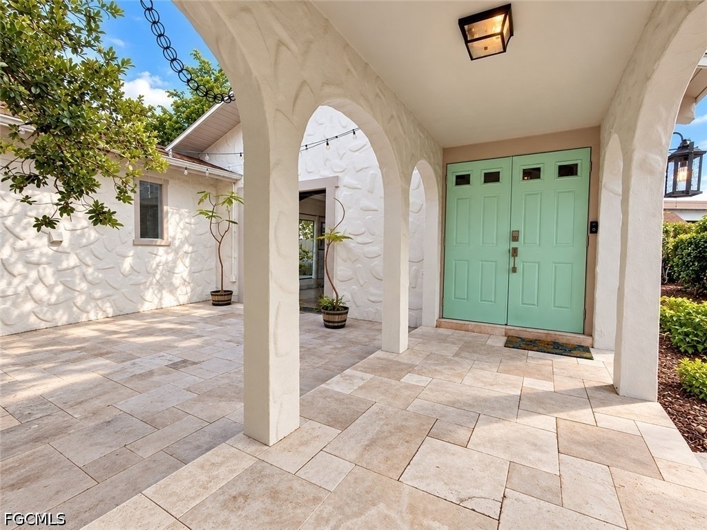 4272 Island Circle - Photo 3