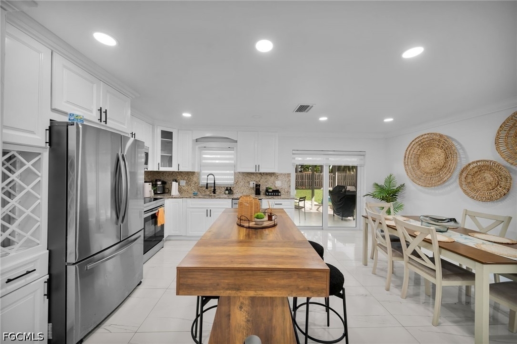 1147 Sw 39th Street - Photo 7