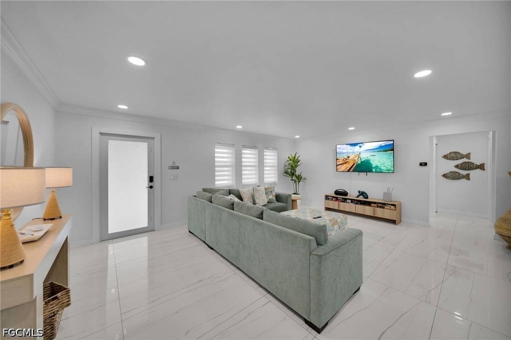 1147 Sw 39th Street - Photo 5