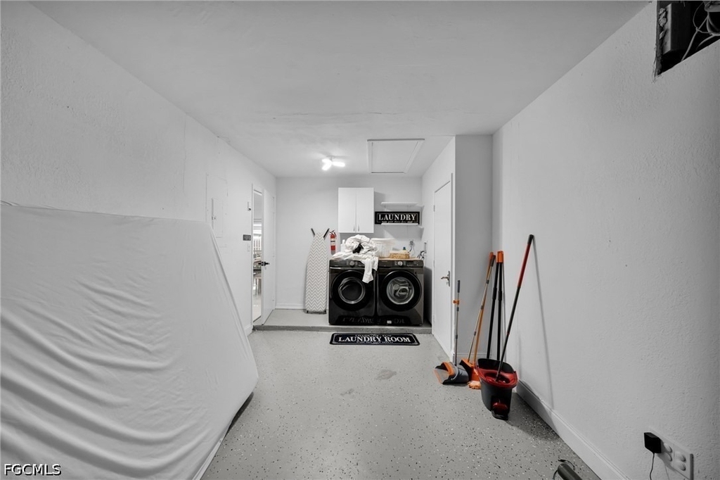 1147 Sw 39th Street - Photo 11
