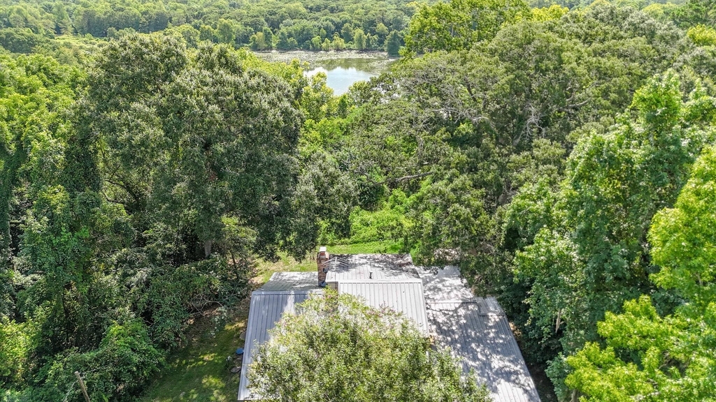 605 Clayton Street - Photo 2
