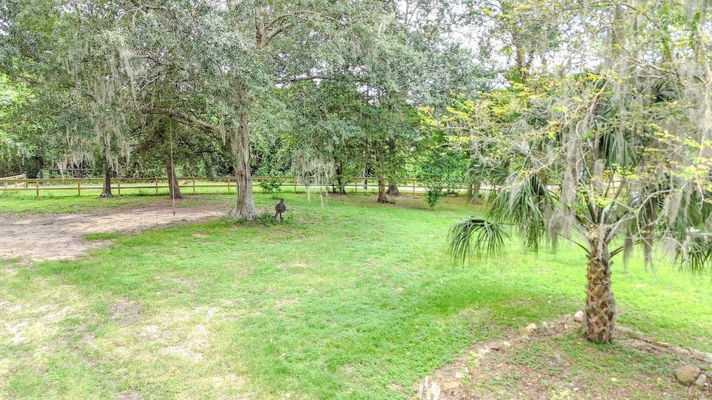 605 Clayton Street - Photo 11