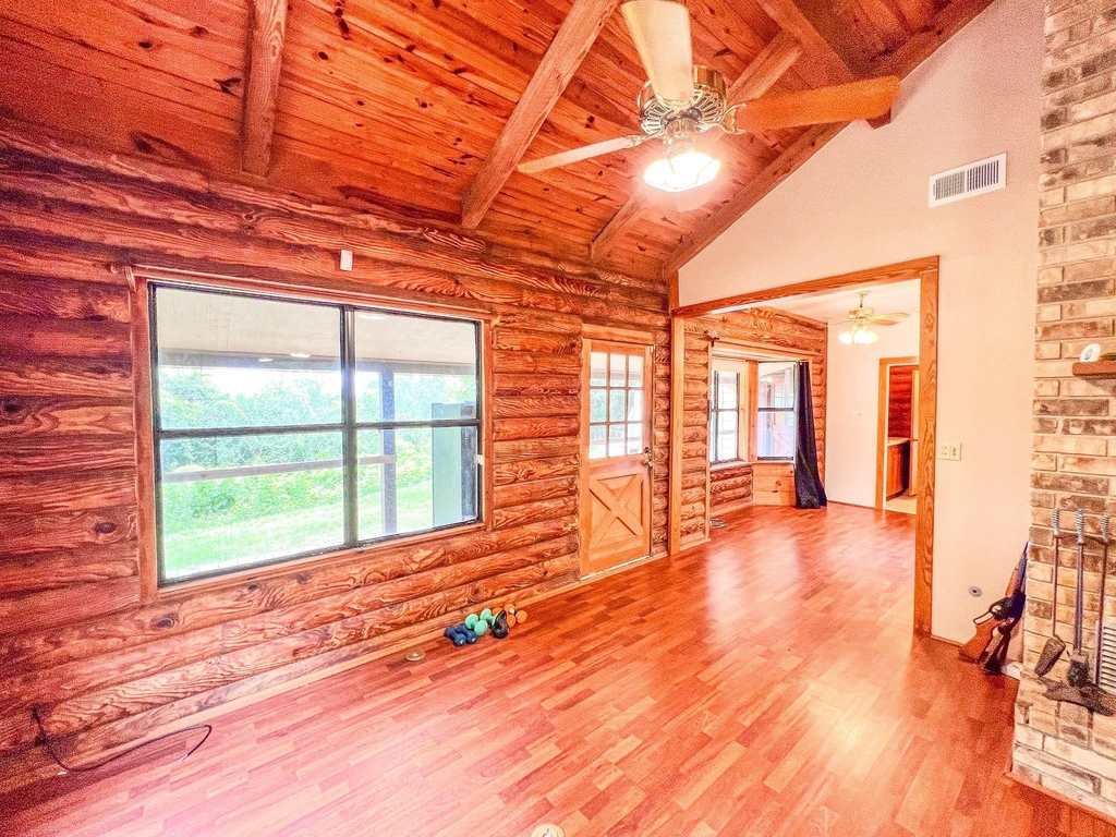 605 Clayton Street - Photo 18