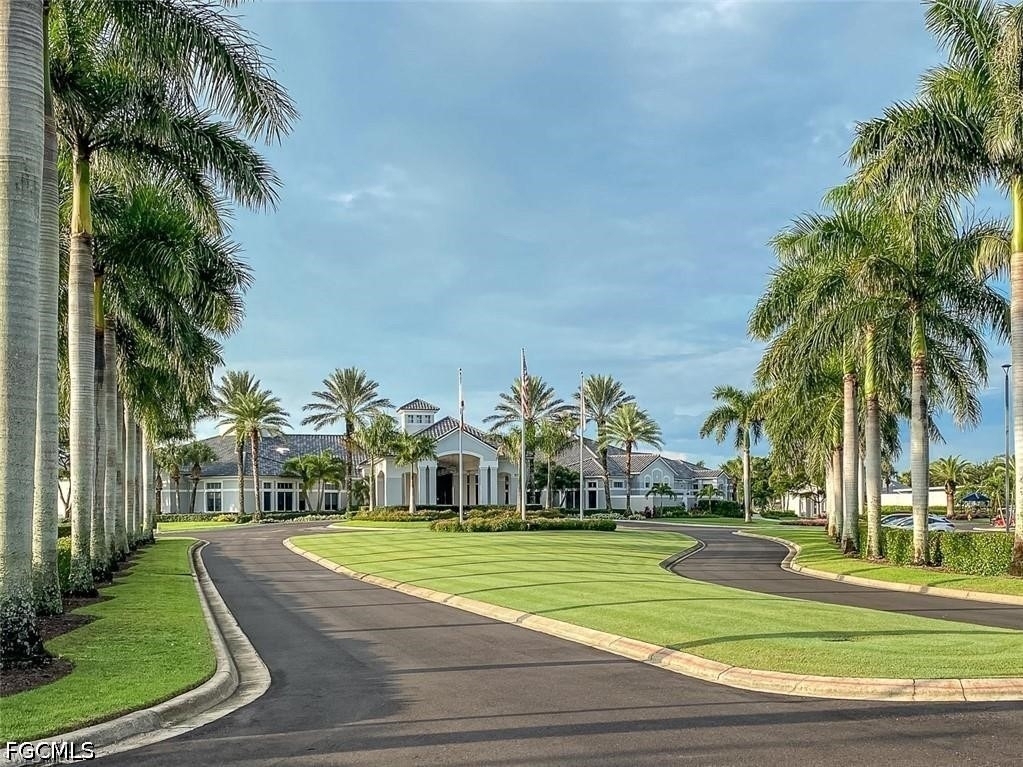 10053 Majestic Avenue - Photo 12