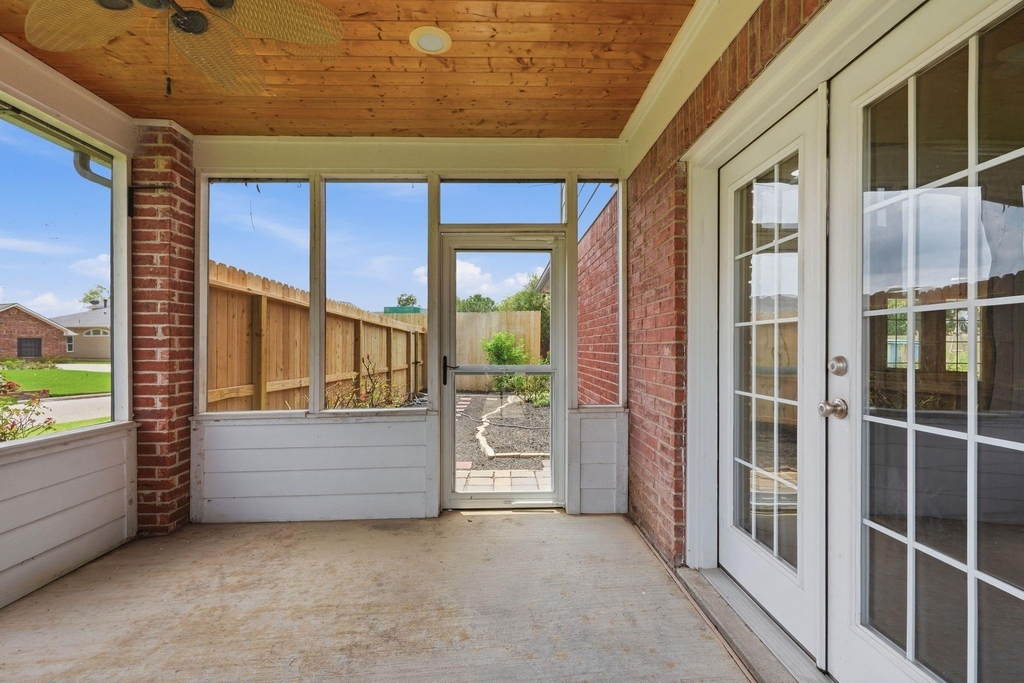 9253 Fathom Drive - Photo 33