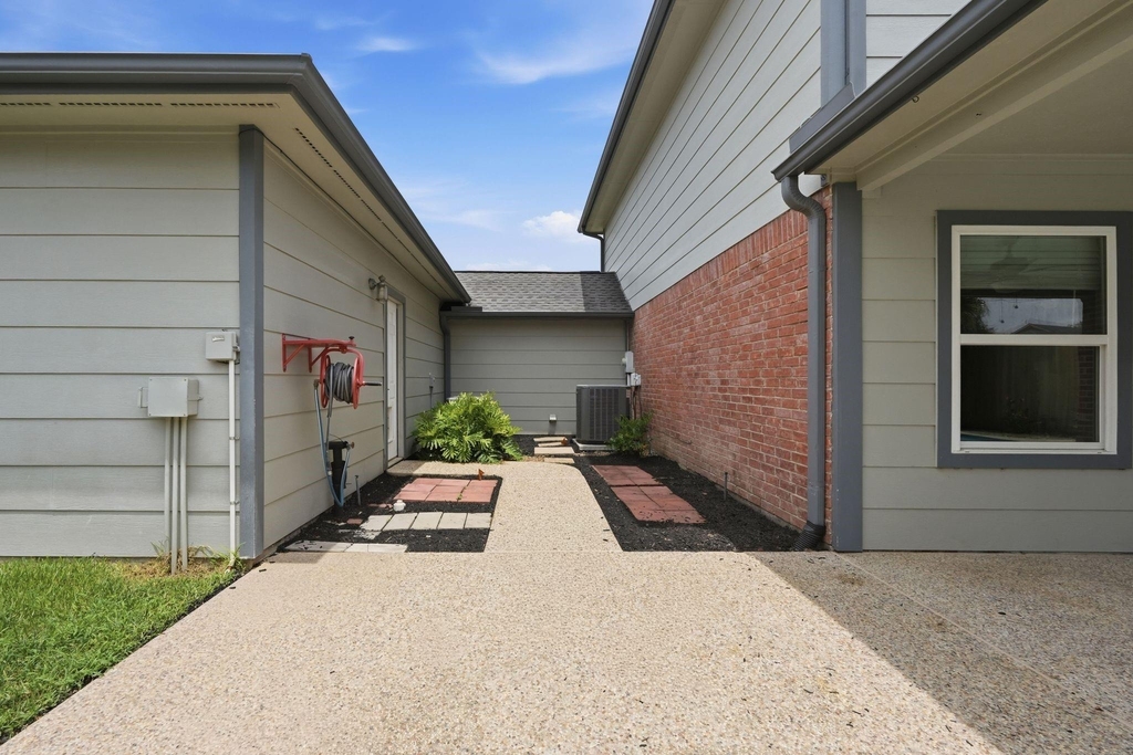 9253 Fathom Drive - Photo 41