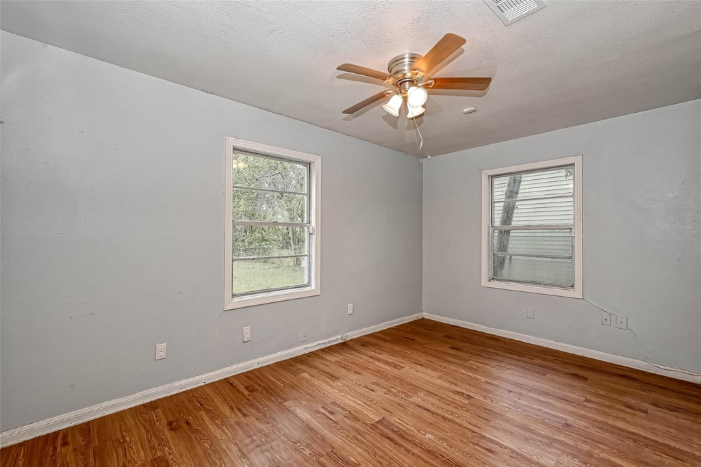 5707 Lakefield Drive - Photo 11