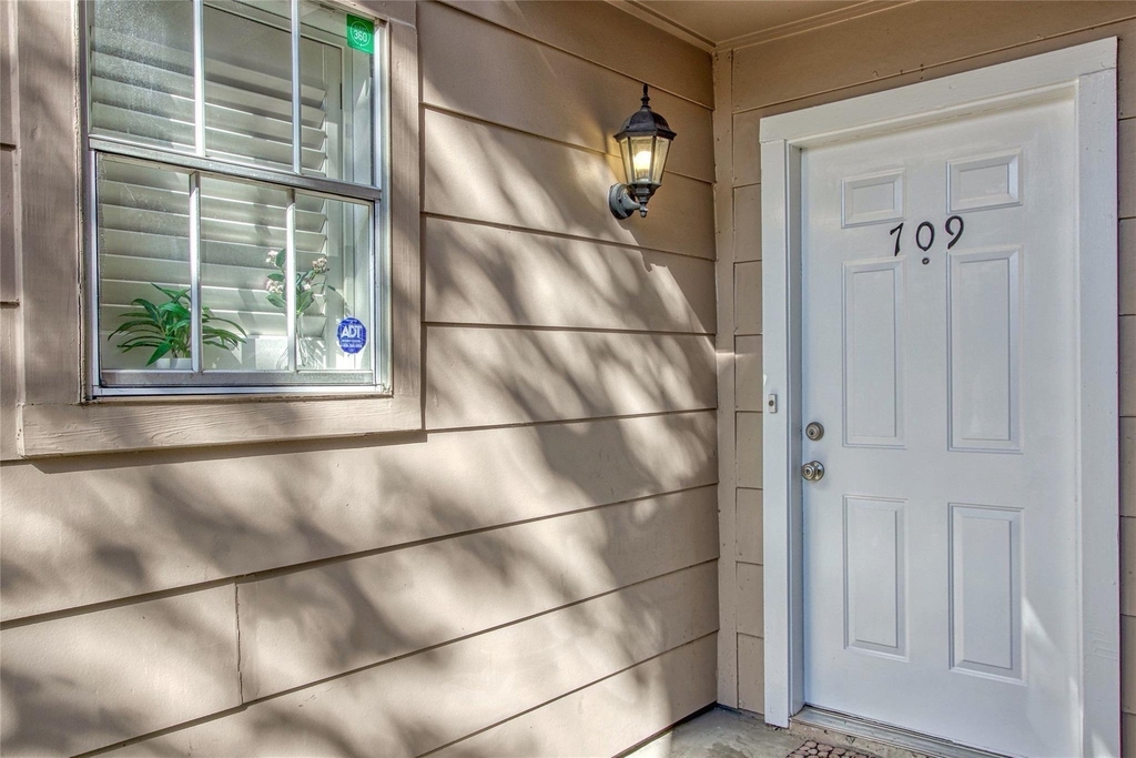 2800 Jeanetta Street - Photo 2
