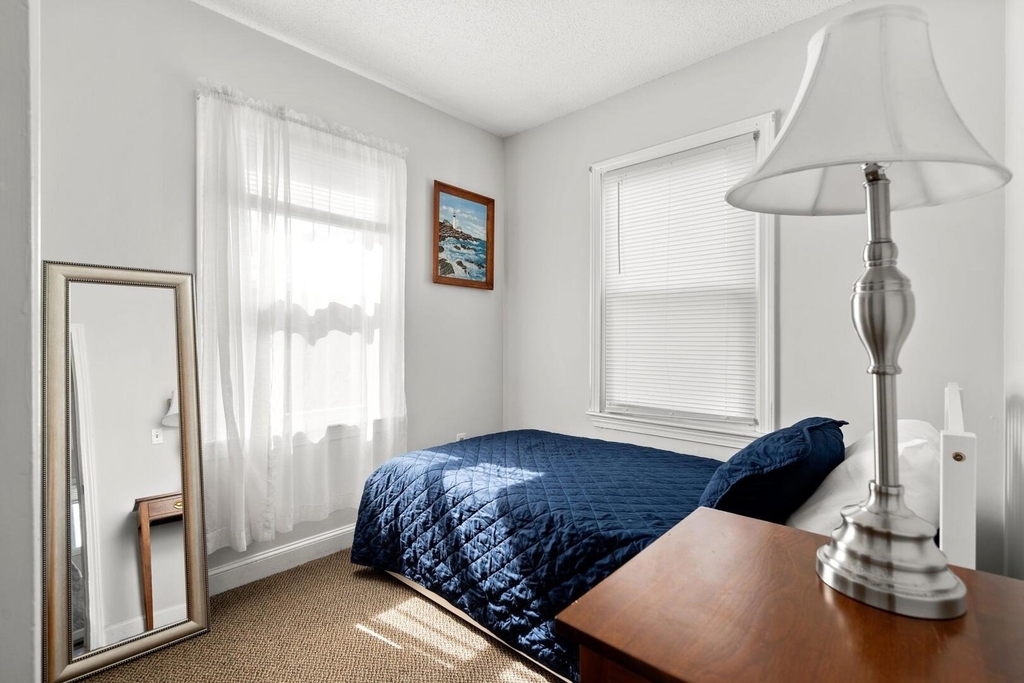 8 Commonwealth - Photo 10