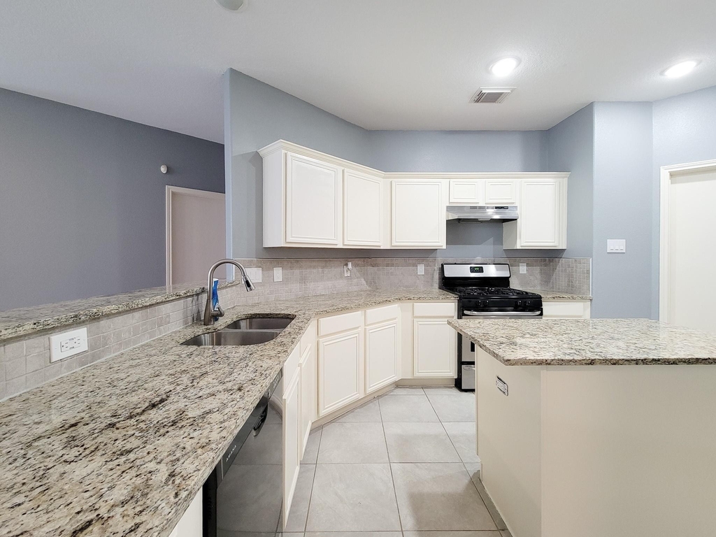 1206 Hemple Drive - Photo 11