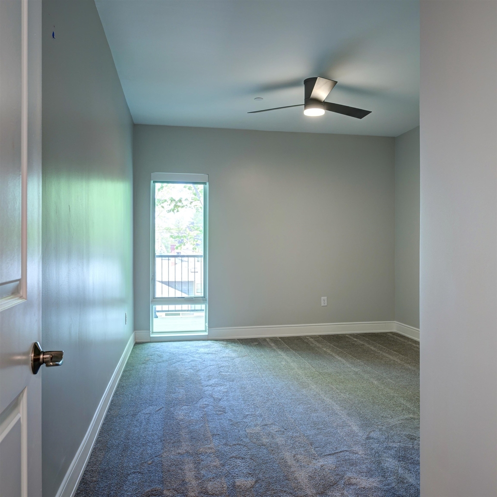 2059 Lafayette - Photo 9