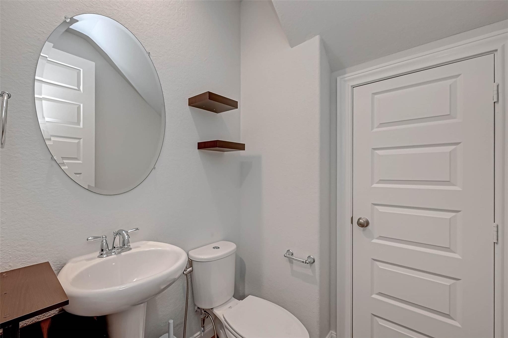 9905 Brickhouse Drive - Photo 16