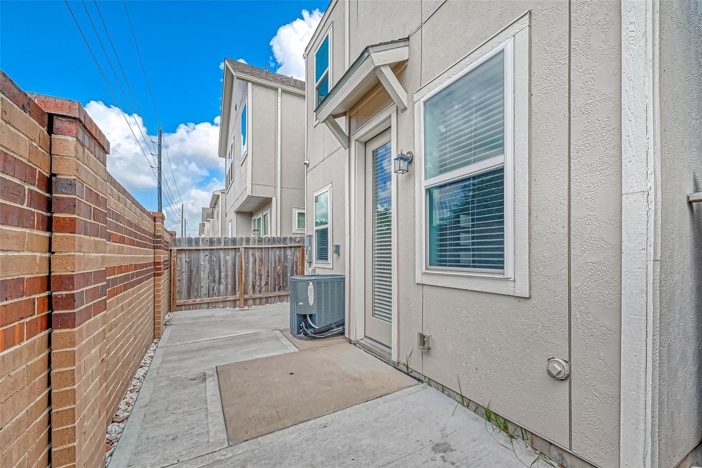 9905 Brickhouse Drive - Photo 34