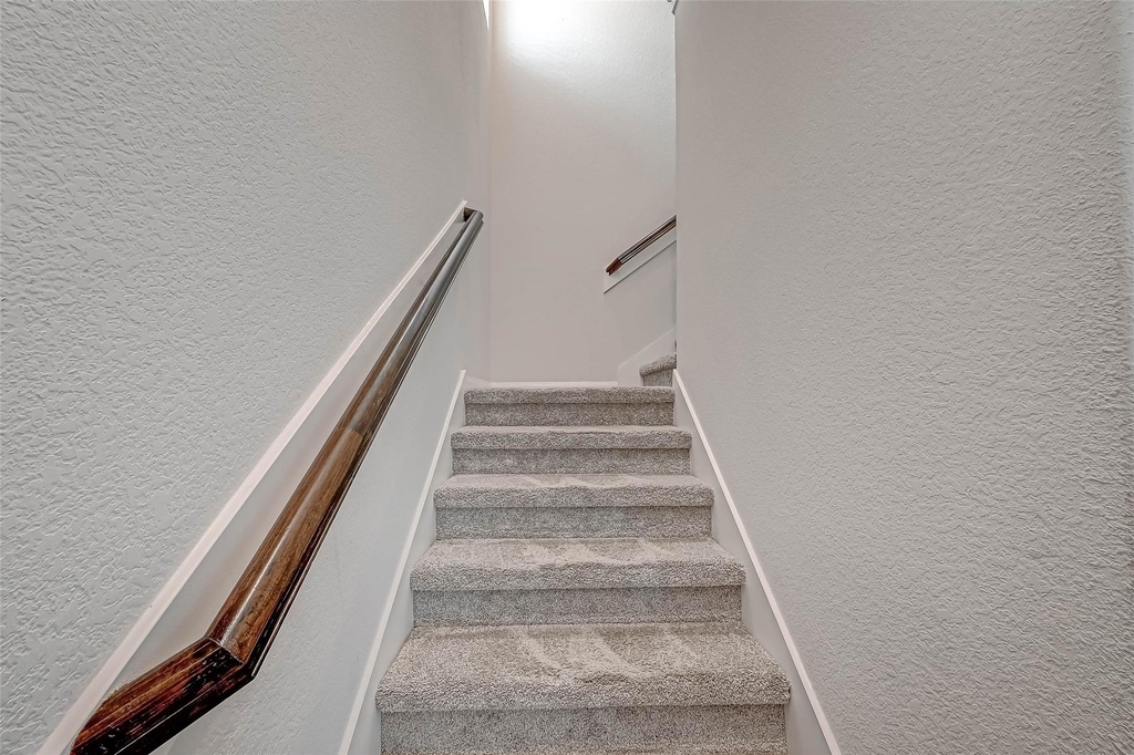 9905 Brickhouse Drive - Photo 15
