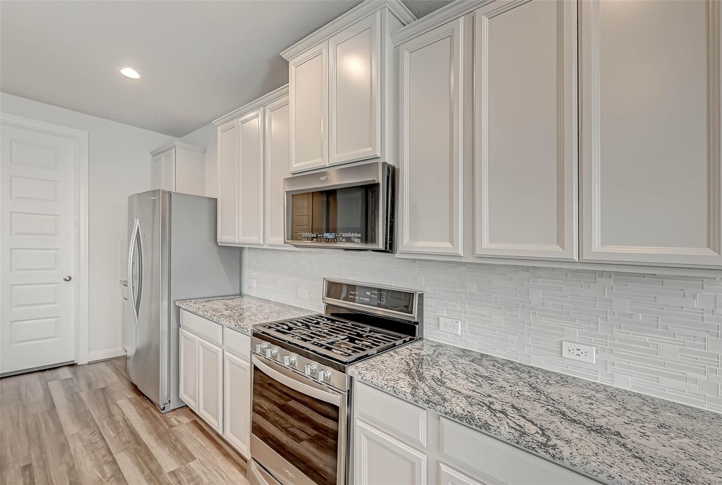 9905 Brickhouse Drive - Photo 6