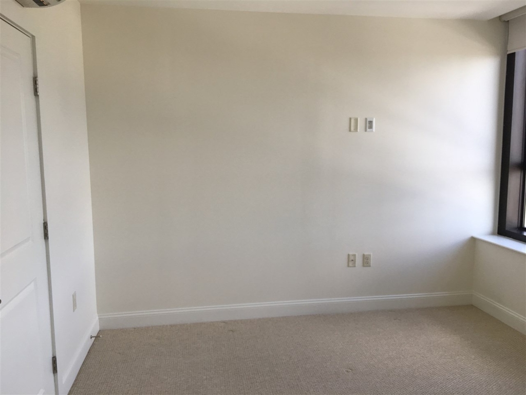 875 Elm - Photo 28