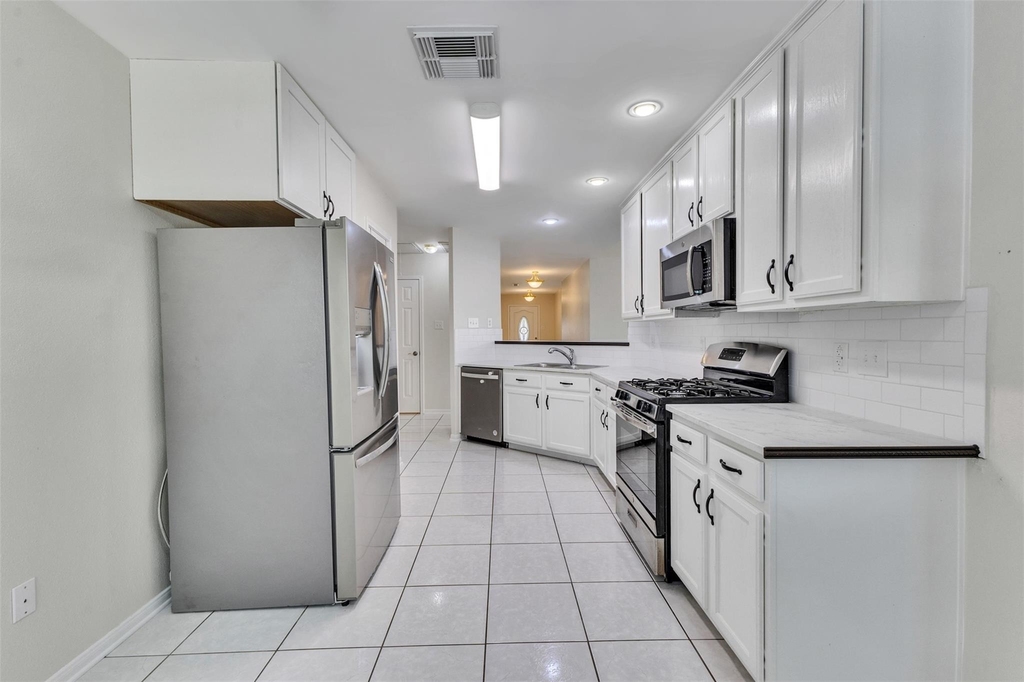 21808 Whispering Forest Drive - Photo 6