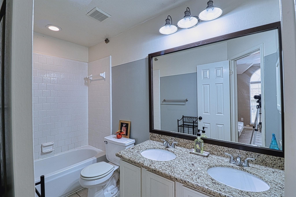 2123 Meadow Park Circle - Photo 24