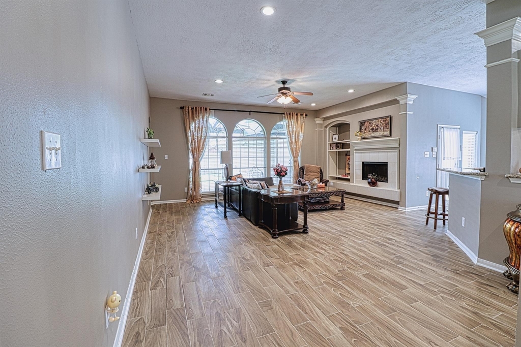 2123 Meadow Park Circle - Photo 7