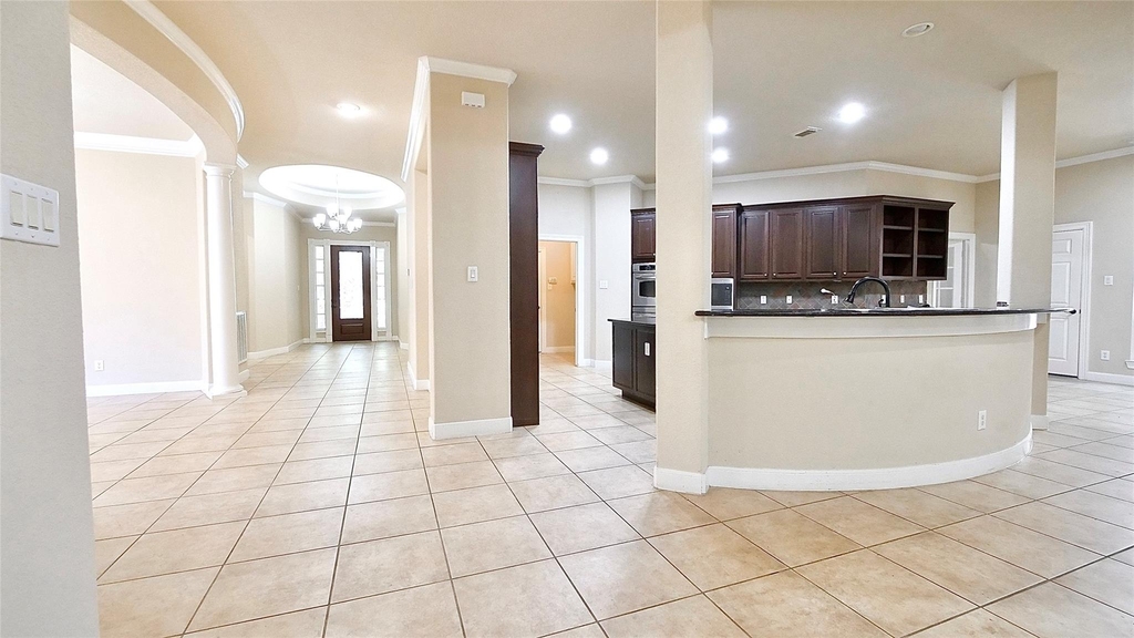 8303 Crescent Knolls Dr Drive - Photo 6
