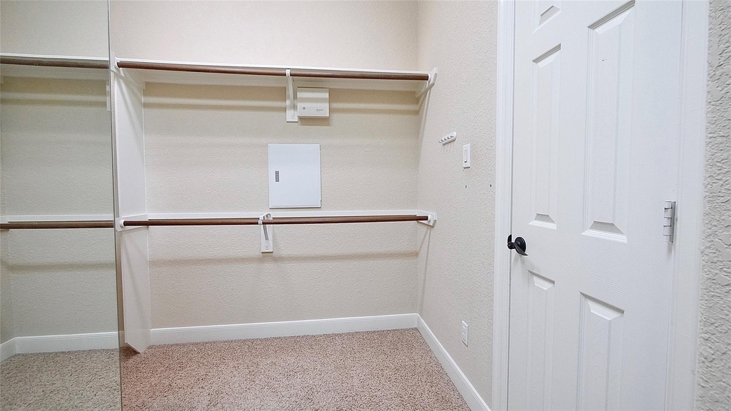 8303 Crescent Knolls Dr Drive - Photo 31
