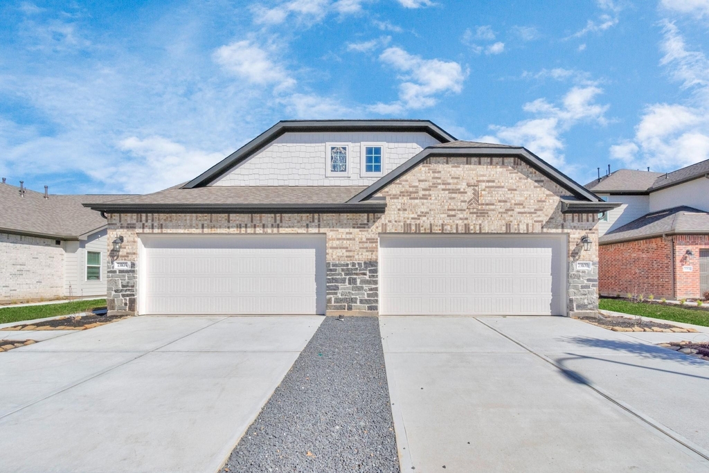 7310 Coconut Bay Drive - Photo 0