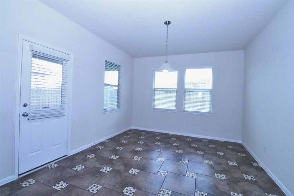 7511 Cypress Pin Oak Drive - Photo 11